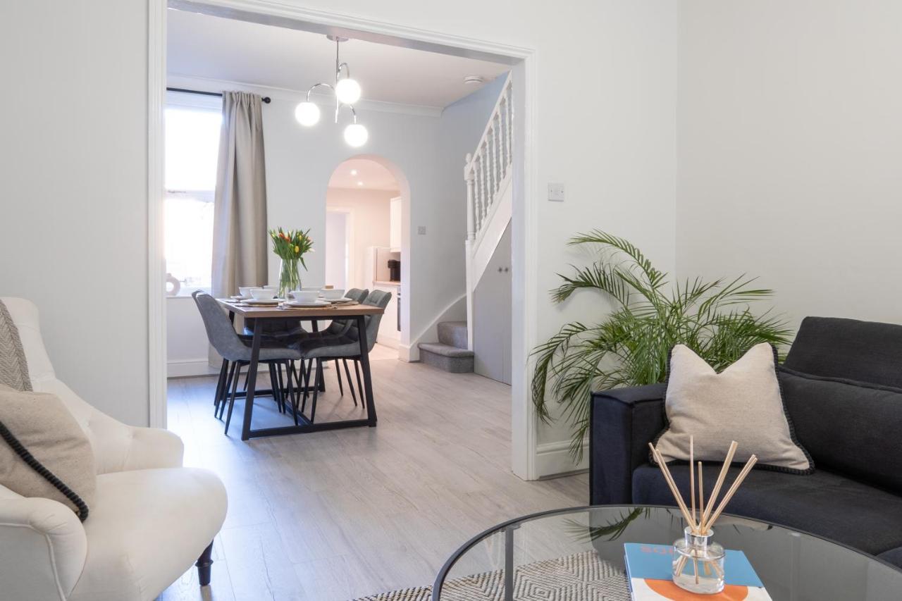 Southview Stays - Three Bedroom House Chester Exteriör bild