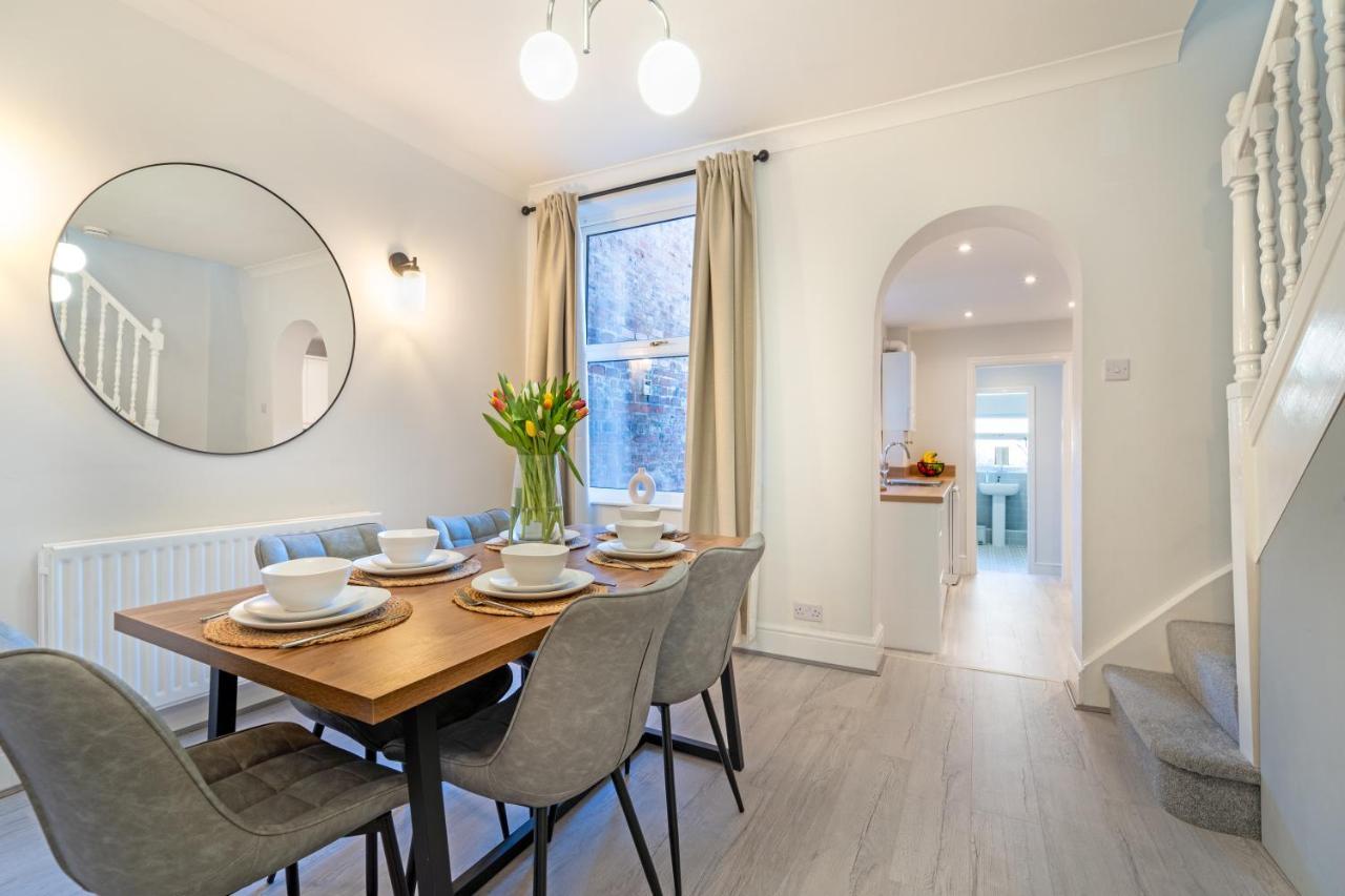 Southview Stays - Three Bedroom House Chester Exteriör bild