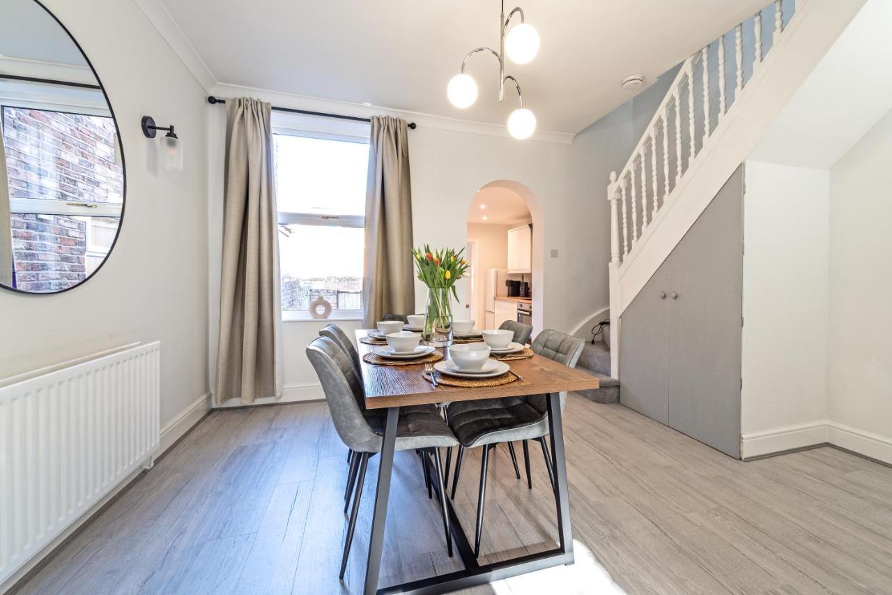 Southview Stays - Three Bedroom House Chester Exteriör bild