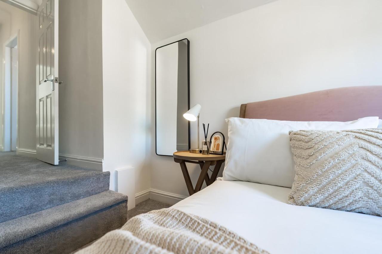 Southview Stays - Three Bedroom House Chester Exteriör bild